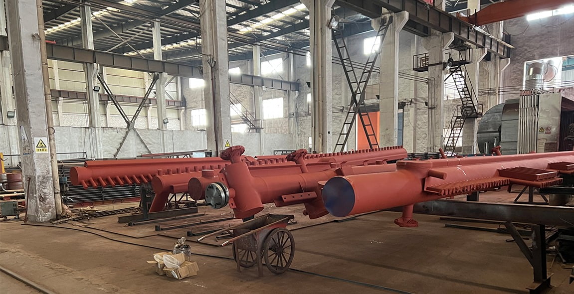 Header nozzle welding